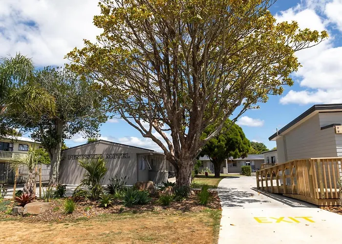 Peninsula Motel