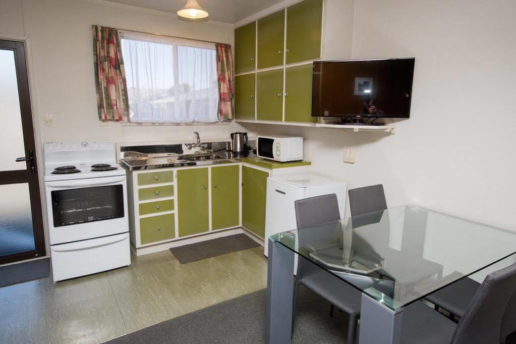 Peninsula Motel 3*