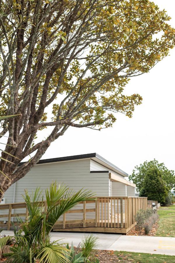 Peninsula Motel 3*