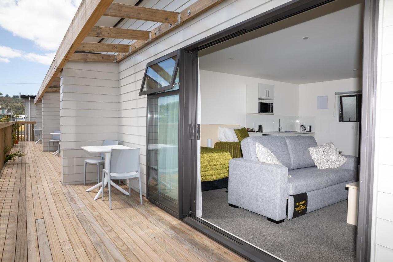Peninsula Motel 3*